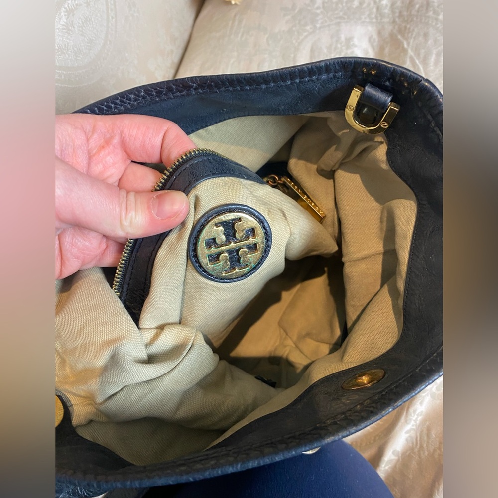 Tory Burch Black Leather Fold-Over Crossbody Bag with Gold Logo & Accents - Picture 13 of 14